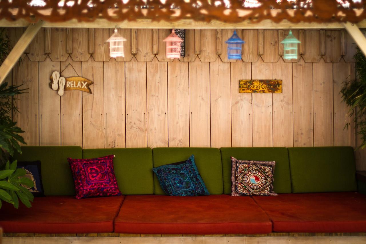 Villa Zenith Hostel - La Maison ลากาโน ภายนอก รูปภาพ