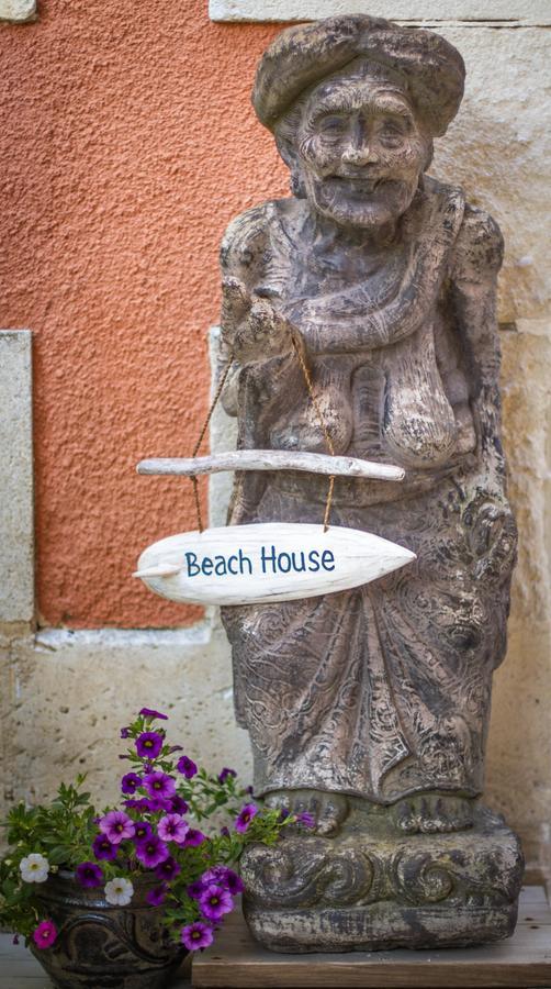 Villa Zenith Hostel - La Maison ลากาโน ภายนอก รูปภาพ